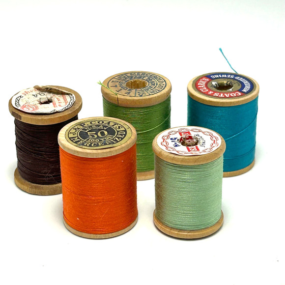 Vintage Thread On Wooden Spools Lot Of 30 - Picture 4 of 10